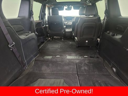 Used 2026 Chrysler Pacifica Limited image 32