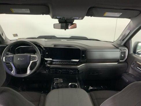 Used 2024 Chevrolet Silverado 1500 LT Trail Boss image 22