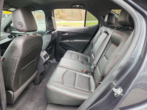 Used 2022 Chevrolet Equinox RS w/ RS Leather Package image 40