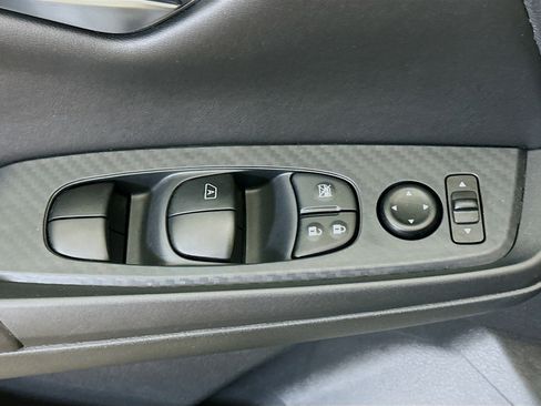 Used 2025 Nissan Sentra SV w/ All-Weather Package FWD image 15