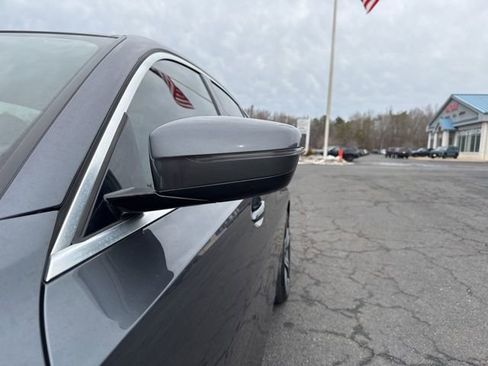 Used 2020 BMW 330i xDrive Sedan w/ Convenience Package image 22