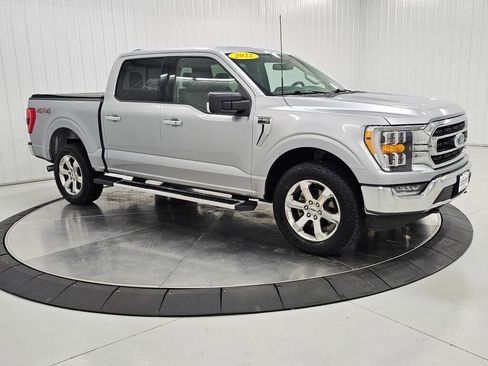 Used 2022 Ford F150 XLT w/ Equipment Group 302A High AWD/4WD image 7