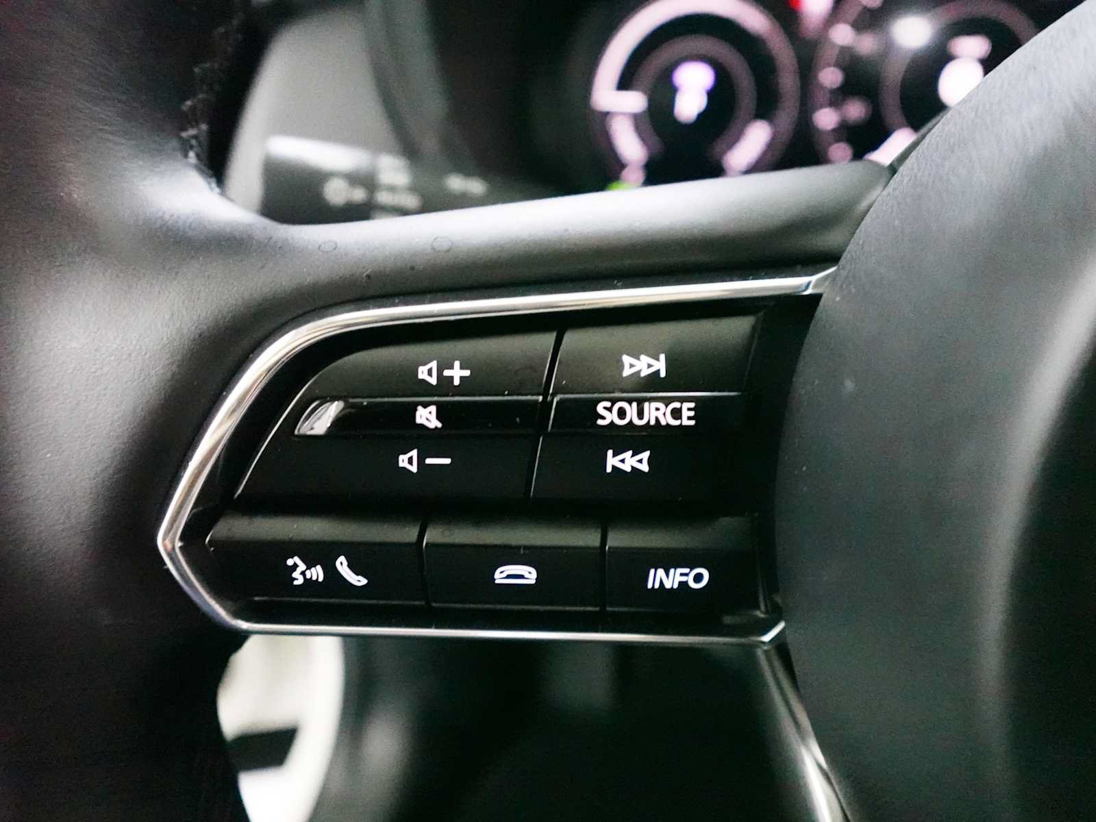Used 2024 MAZDA CX-90 Plug-In Hybrid w/ Preferred AWD/4WD image 17