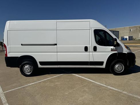 Used 2022 RAM ProMaster 2500 image 5