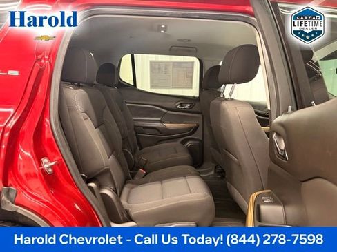 Used 2023 GMC Acadia SLE w/ LPO, Floor Liner Package AWD/4WD image 9