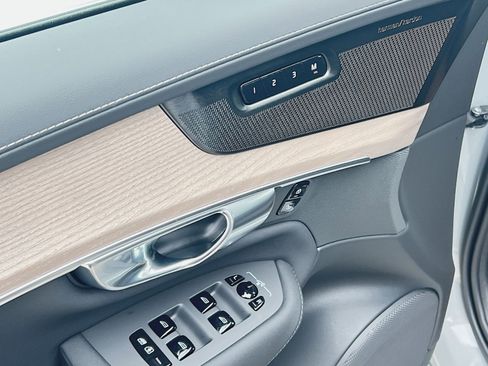 New 2026 Volvo XC90 B6 Plus w/ Protection Package Premier image 15