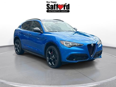 Used 2024 Alfa Romeo Stelvio AWD image 10