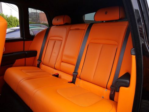 Certified 2025 Rolls-Royce Cullinan image 8