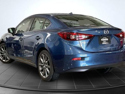 Used 2018 MAZDA MAZDA3 Grand Touring w/ Premium Equipment Package FWD image 13