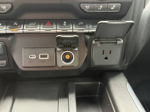 Used 2020 GMC Sierra 1500 AT4 w/ AT4 Premium Package AWD/4WD image 26