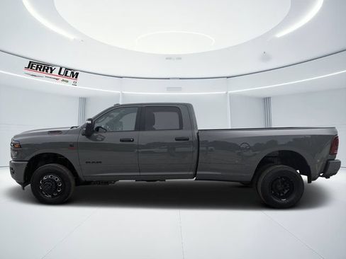 New 2026 RAM 3500 Big Horn AWD/4WD image 6