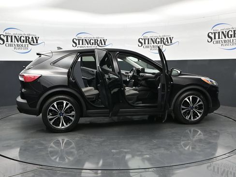 Used 2022 Ford Escape SE w/ SE Sport Appearance Package FWD image 39