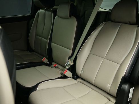 Used 2020 Kia Sedona EX image 26