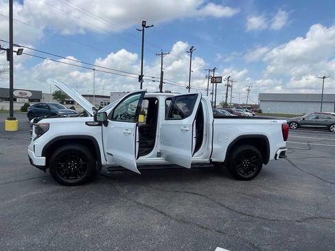 Used 2025 GMC Sierra 1500 Elevation w/ X31 Off-Road Package AWD/4WD image 7