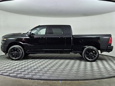 Used 2025 RAM 2500 Laramie image 3