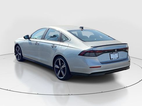Used 2024 Honda Accord Sport image 7