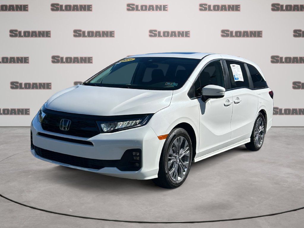 Certified 2026 Honda Odyssey Touring image 1