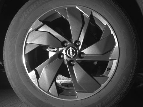 Used 2025 Nissan Rogue SV image 15