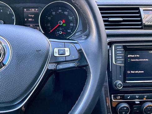 Used 2018 Volkswagen Passat 2.0T SE image 24