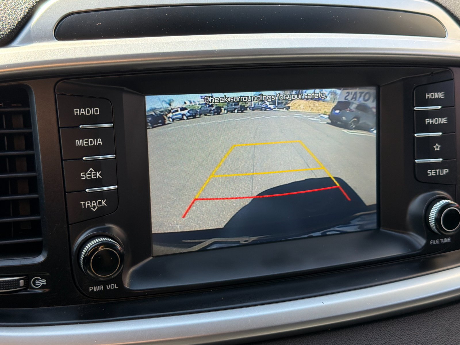 Used 2019 Kia Sorento L FWD image 18