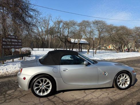 Used 2004 BMW Z4 2.5i image 9