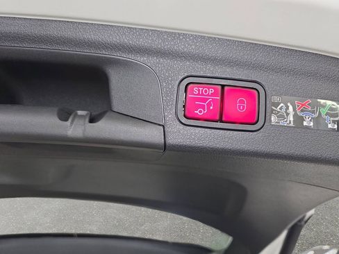 New 2026 Mercedes-Benz GLE 450 4MATIC image 13