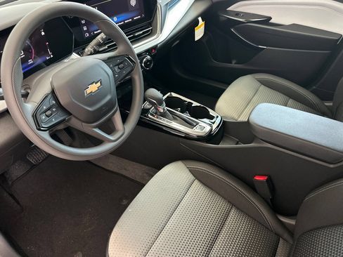 New 2026 Chevrolet Trax LT FWD image 10