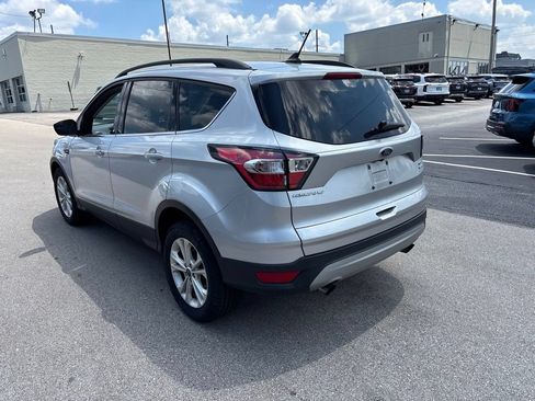 Used 2018 Ford Escape SEL FWD image 4