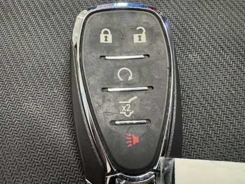 Used 2022 Chevrolet Equinox LT image 42