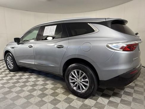 Used 2024 Buick Enclave Essence w/ Technology Package AWD/4WD image 4
