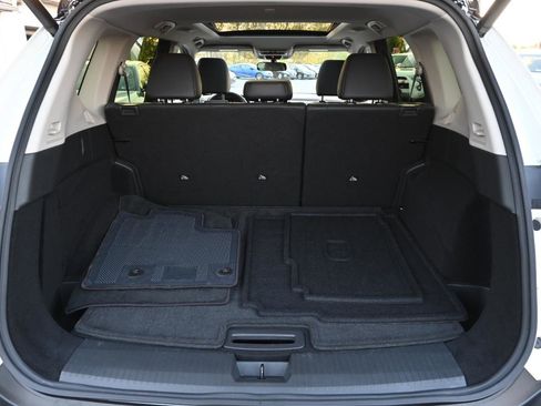 Used 2023 Nissan Rogue SV w/ SV Premium B Package AWD/4WD image 16
