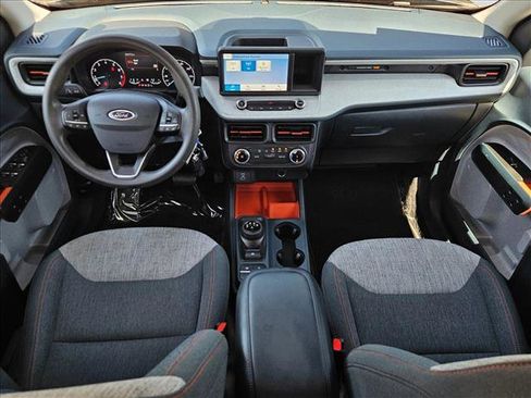 Used 2022 Ford Maverick XLT image 17