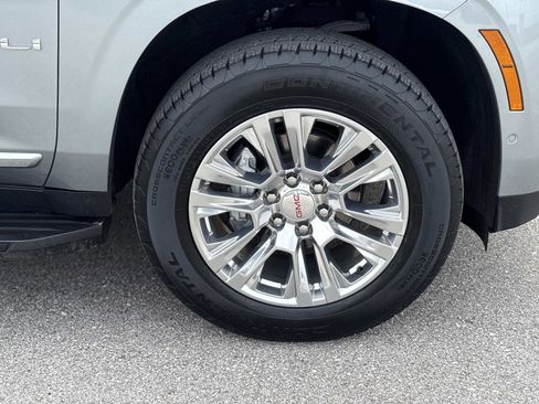 Certified 2025 GMC Yukon Denali image 10