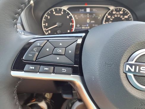 New 2025 Nissan Altima 2.5 SL image 11