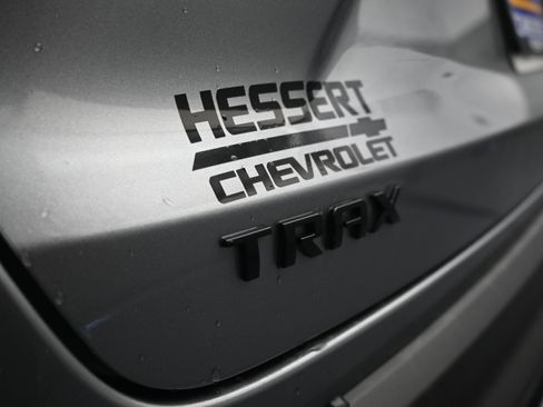 New 2026 Chevrolet Trax RS w/ Sunroof Package FWD image 29