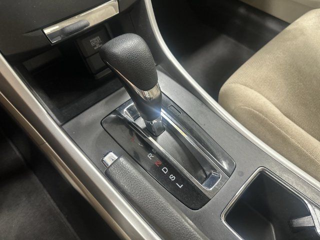 Used 2013 Honda Accord LX image 21