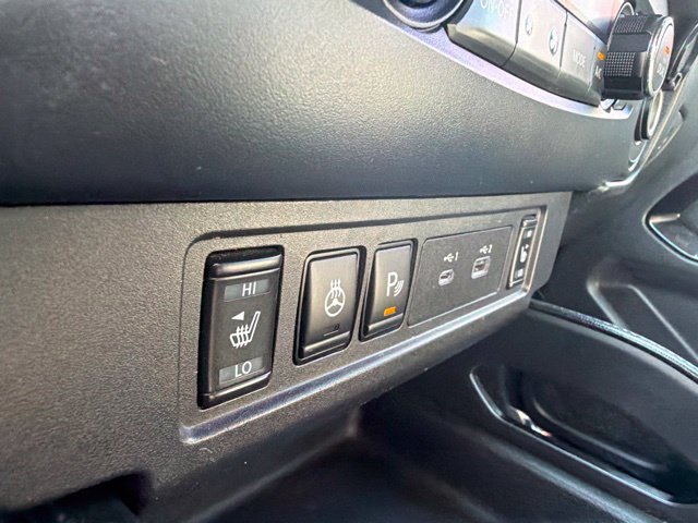 Used 2022 Nissan Frontier Pro-X w/ Pro-X Premium Package RWD image 16