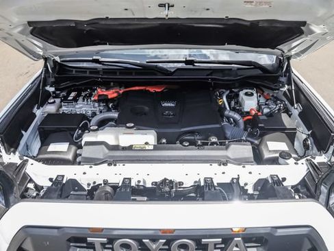 Used 2023 Toyota Sequoia TRD Pro AWD/4WD image 30