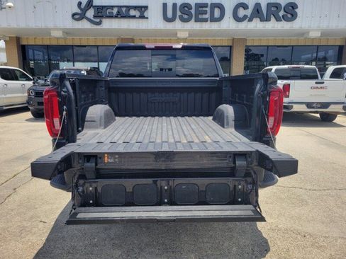 Used 2023 GMC Sierra 1500 AT4 w/ AT4 Preferred Package AWD/4WD image 8