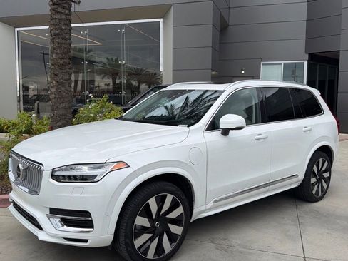 Used 2023 Volvo XC90 T8 Ultimate w/ Protection Package Premier AWD/4WD image 1