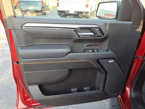 Used 2025 GMC Sierra 1500 AT4 w/ AT4 Premium Package AWD/4WD image 27