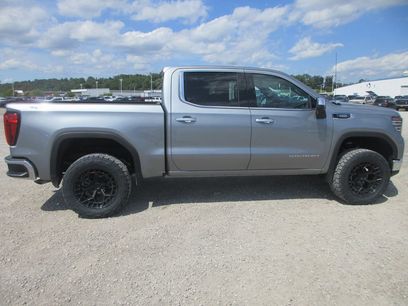 New 2026 GMC Sierra 1500 SLT w/ SLT Convenience Package