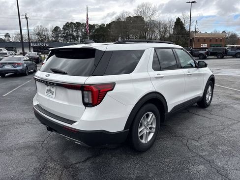 New 2026 Ford Explorer Active w/ Active Comfort Package RWD image 7
