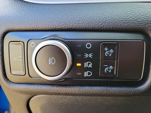 Used 2023 Ford Explorer XLT w/ Equipment Group 202A image 22