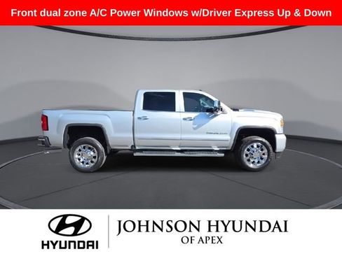 Used 2018 GMC Sierra 2500 Denali w/ Duramax Plus Package image 10