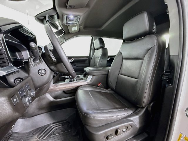 Used 2022 Chevrolet Silverado 1500 LTZ AWD/4WD image 24