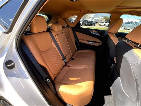 Used 2025 Lexus NX 250 FWD w/ Accessory Package (Z1) image 20