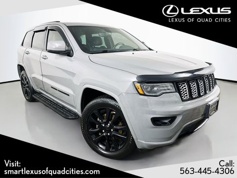 Used 2020 Jeep Grand Cherokee Altitude image 1