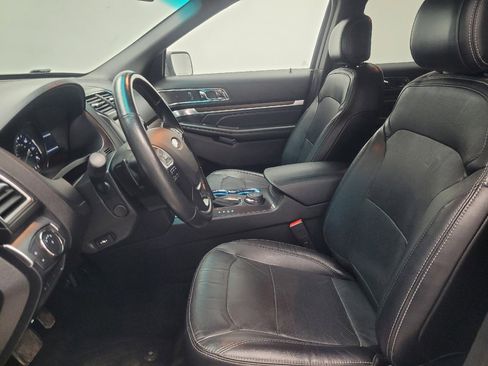 Used 2016 Ford Explorer Limited image 17