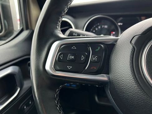 Used 2022 Jeep Wrangler Unlimited Sahara w/ Cold Weather Group image 9